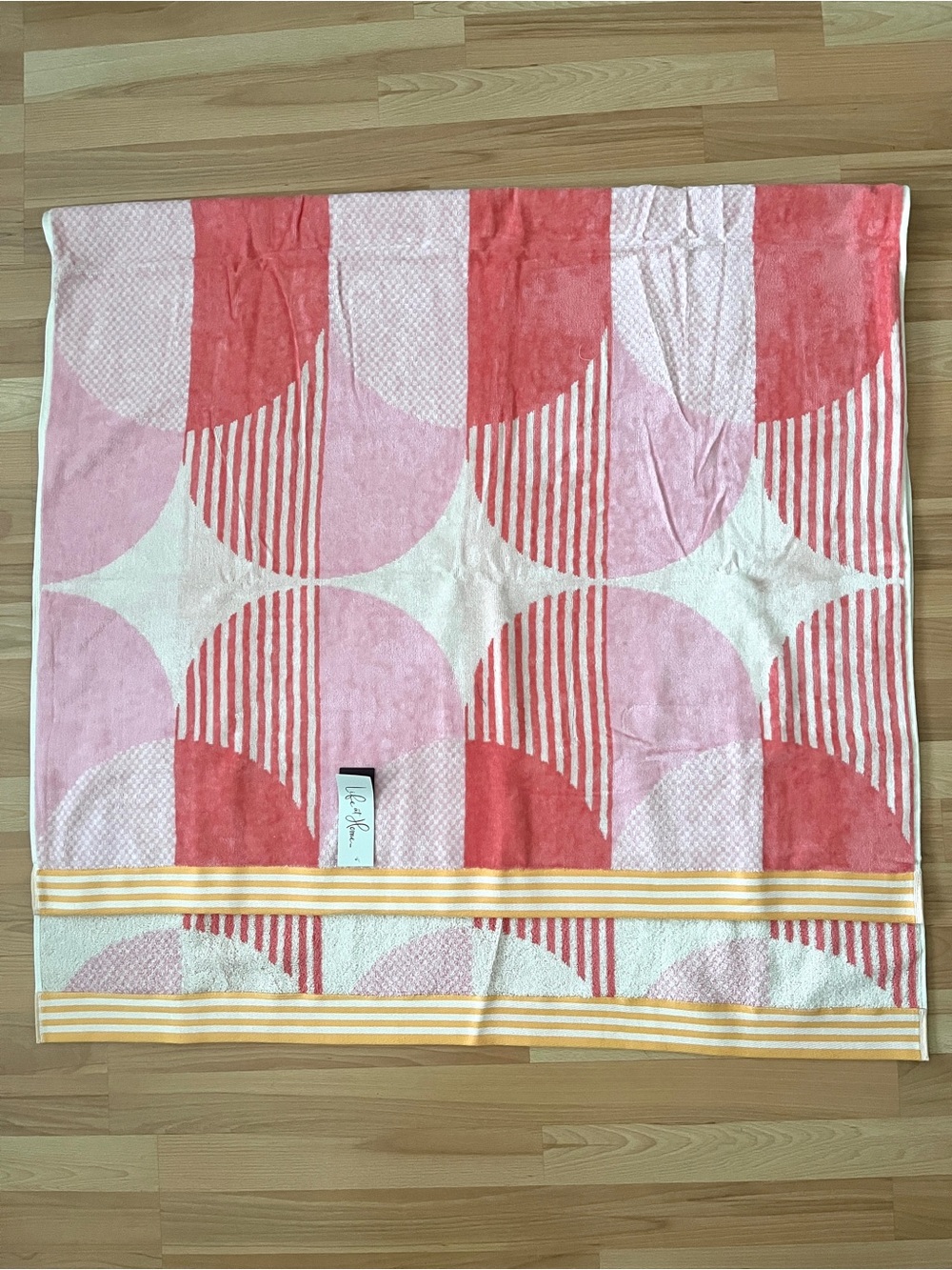 Brand New 100% Cotton Resort Beach Towel